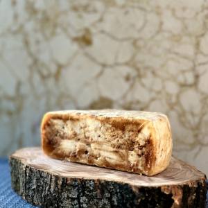 6) Queso maduro de cabra al vino dulce2